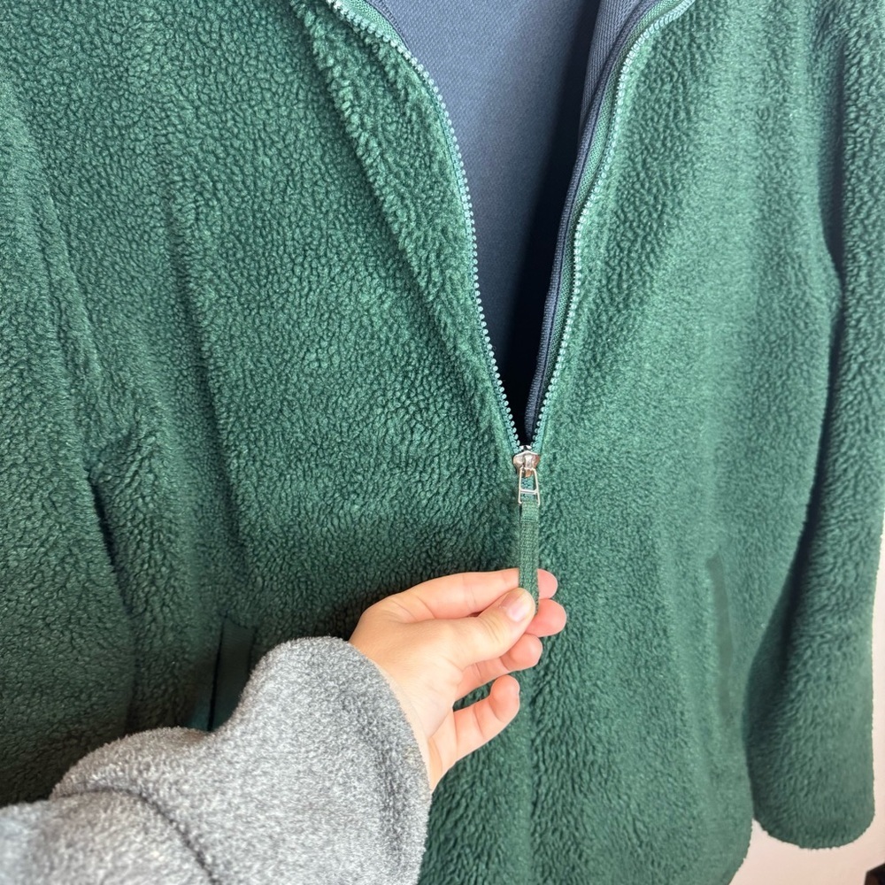 Fred Perry Men's Zip Through Borg Fleece In Green Full Zip Sherpa Jacket View 3